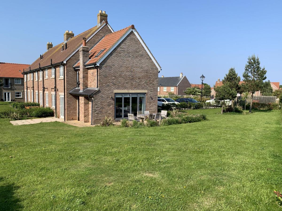 Caramel Cottage At The Bay Filey, Sleeps 6, 2 Dogs Welcome For Free Too Exterior foto