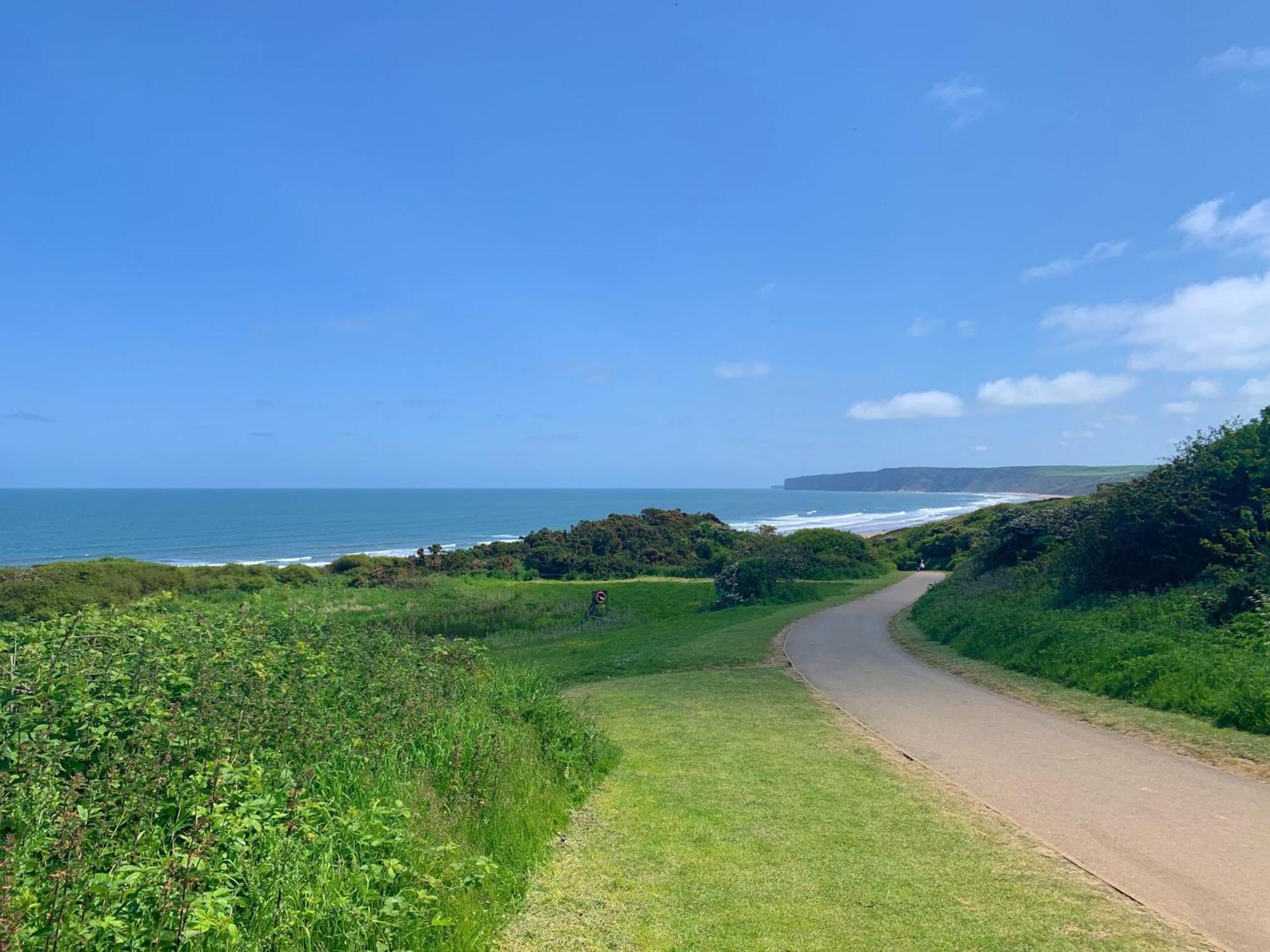 Caramel Cottage At The Bay Filey, Sleeps 6, 2 Dogs Welcome For Free Too Exterior foto